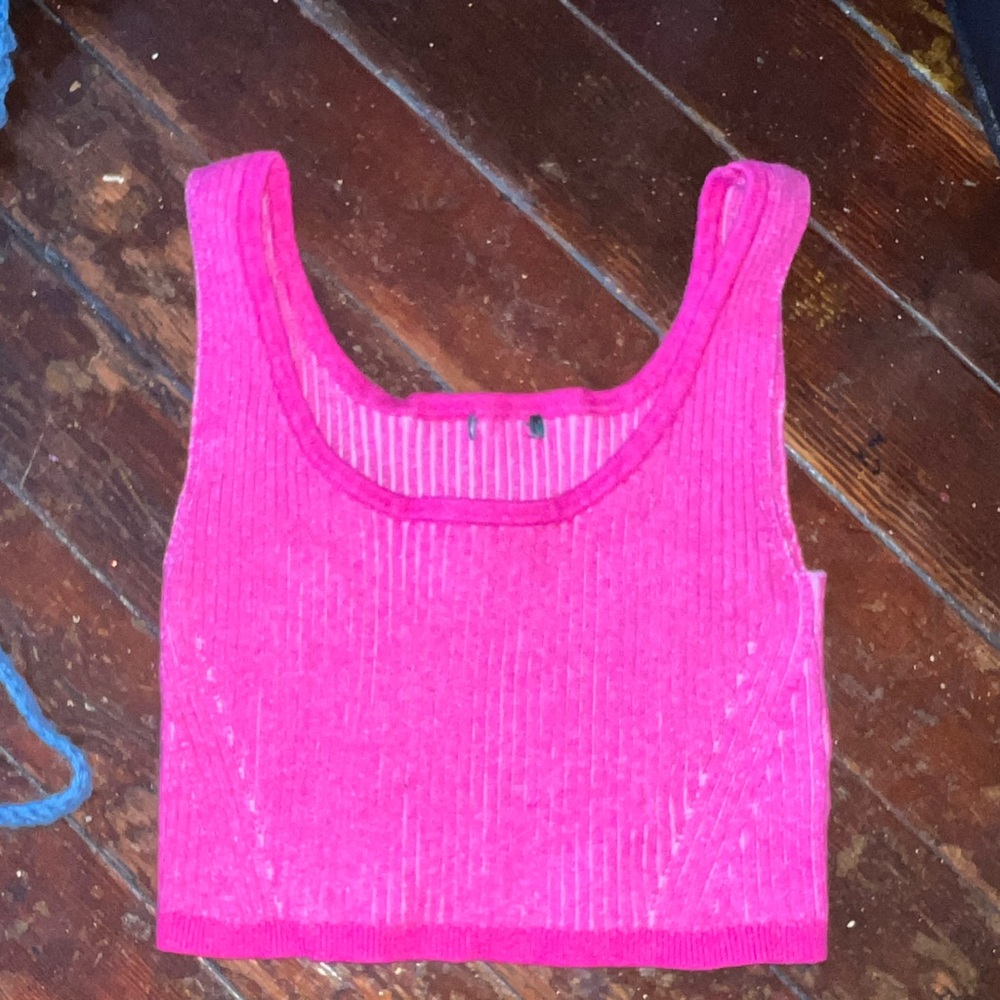 Vibrant Pink Ribbed Crop Top